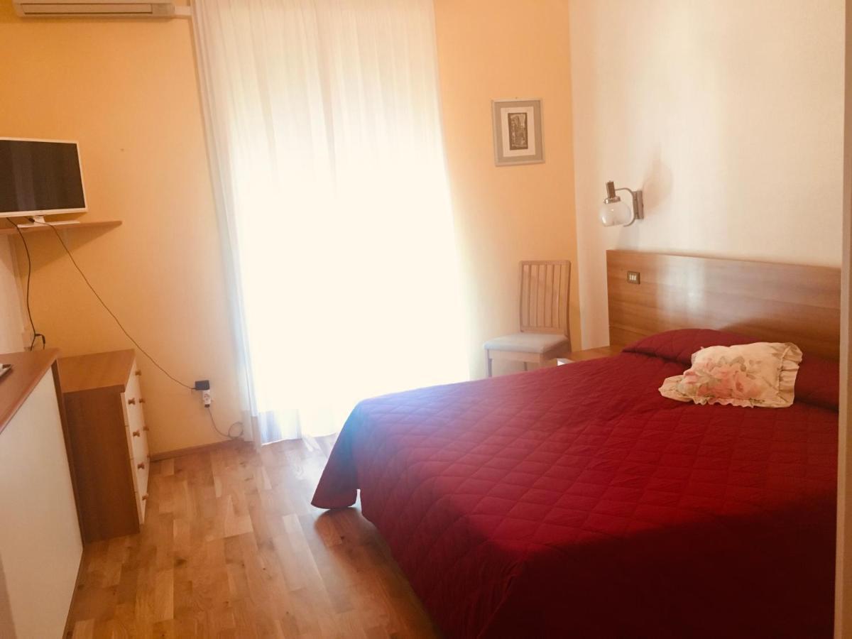Hotel Milano Градо Екстер'єр фото