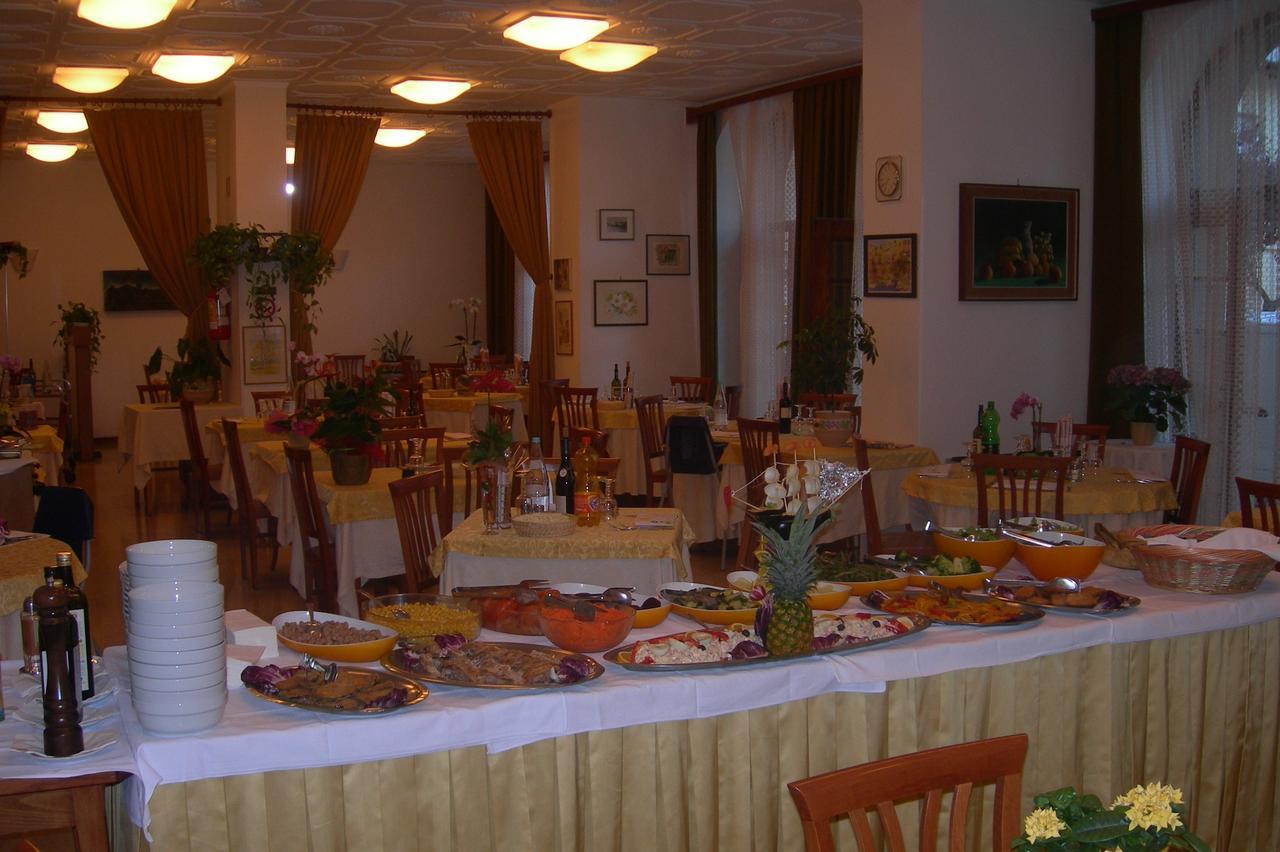Hotel Milano Градо Екстер'єр фото